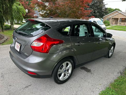 Used 2014 Ford Focus SE w/ SE Winter Package FWD image 7