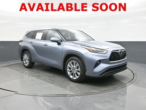 Used 2020 Toyota Highlander Limited image 1