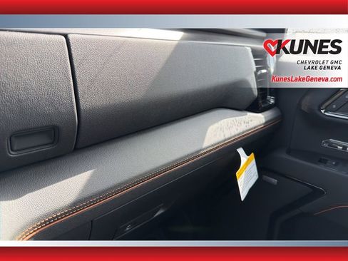 New 2026 GMC Sierra 1500 AT4 w/ AT4 Premium Package AWD/4WD image 34