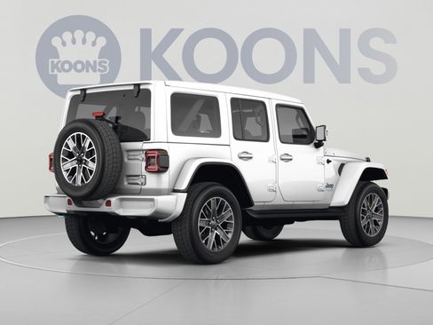 Used 2024 Jeep Wrangler High Altitude AWD/4WD image 4