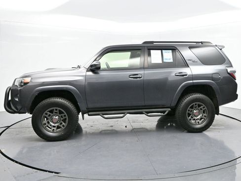 Used 2019 Toyota 4Runner TRD Off-Road image 4