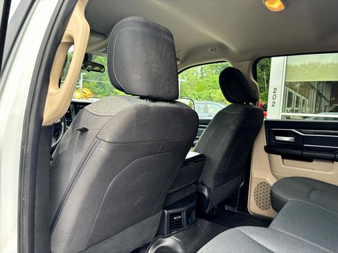 Used 2022 RAM 3500 Big Horn image 44