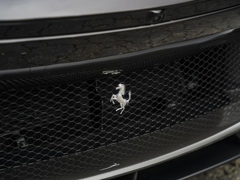 Used 2024 Ferrari Purosangue image 19