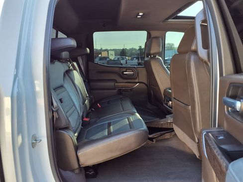 Used 2021 GMC Sierra 1500 Denali w/ Denali Ultimate Package AWD/4WD image 35