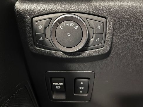 Used 2019 Ford F150 XLT w/ Equipment Group 302A Luxury AWD/4WD image 31