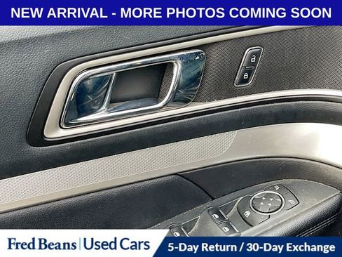 Used 2016 Ford Explorer XLT w/ Equipment Group 202A AWD/4WD image 12