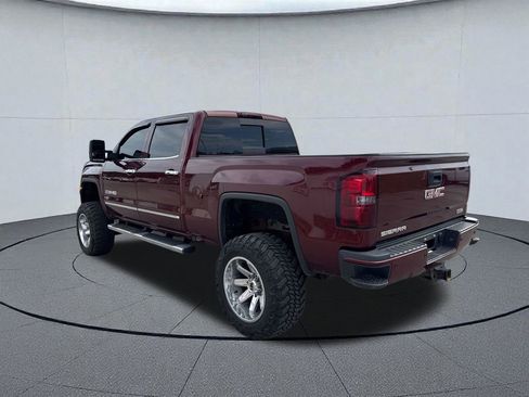 Used 2016 GMC Sierra 2500 SLT w/ Duramax Plus Package AWD/4WD image 4