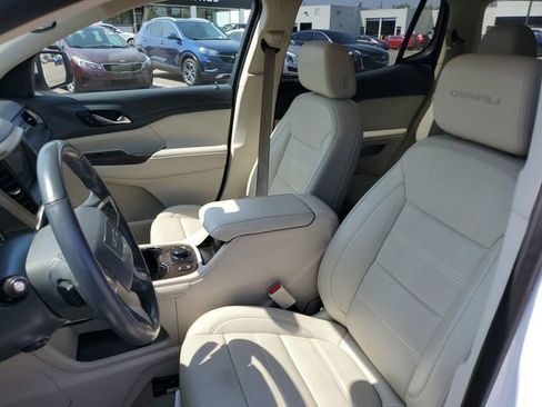Used 2022 GMC Acadia Denali AWD/4WD image 7