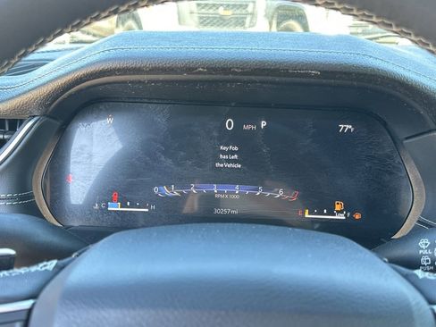 Certified 2025 Jeep Grand Cherokee Limited w/ Luxury Tech Group II AWD/4WD image 13