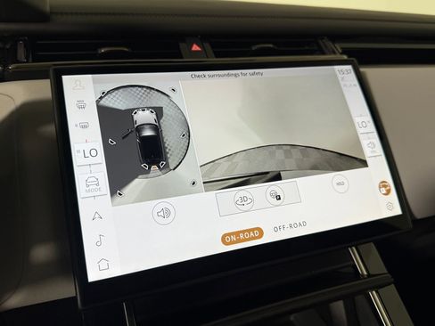 New 2026 Land Rover Range Rover Velar Dynamic SE image 24