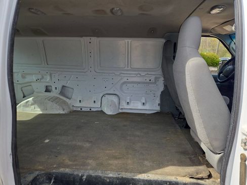 Used 2014 Ford E-350 and Econoline 350 Super Duty w/ Interior Upgrade Package image 23