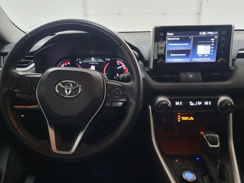 Certified 2020 Toyota RAV4 Adventure image 11