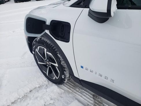 New 2026 Chevrolet Equinox EV LT FWD image 11