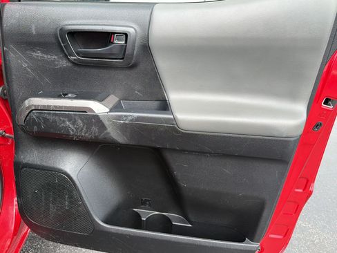 Used 2023 Toyota Tacoma SR5 RWD image 32