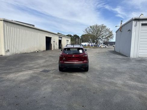 Used 2020 Nissan Rogue Sport SV image 6