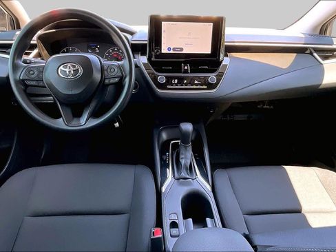 Used 2025 Toyota Corolla LE w/ Convenience Package FWD image 15
