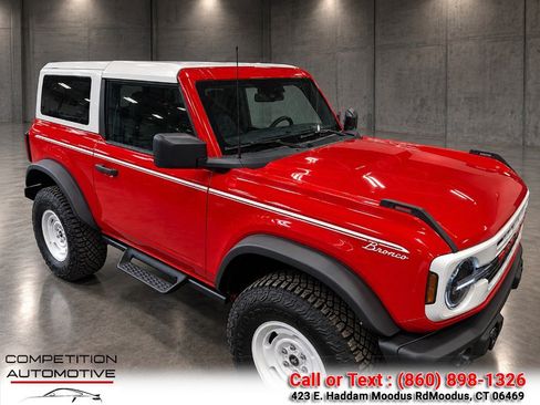 Used 2024 Ford Bronco Heritage Edition AWD/4WD image 5