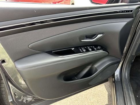 Certified 2024 Hyundai Tucson Limited AWD/4WD image 18
