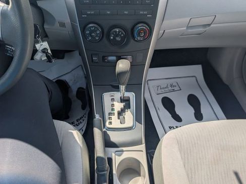 Used 2010 Toyota Corolla FWD image 13