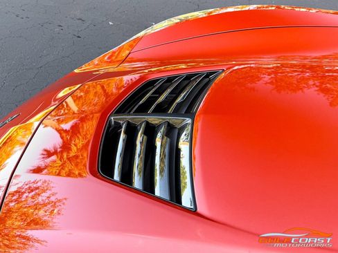 Used 2015 Chevrolet Corvette Z06 w/ 3LZ Preferred Equipment Group image 5