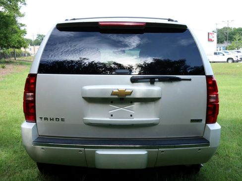Used 2012 Chevrolet Tahoe LTZ image 3