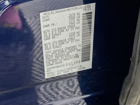 Used 2025 Nissan Pathfinder SV FWD image 12