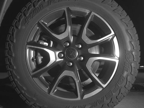 Used 2025 Jeep Compass Trailhawk AWD/4WD image 12