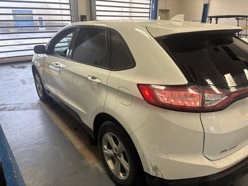 Used 2018 Ford Edge SE FWD image 10