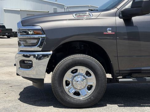 Used 2025 RAM 2500 Tradesman AWD/4WD image 9