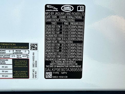 Used 2026 Land Rover Range Rover SE AWD/4WD image 33