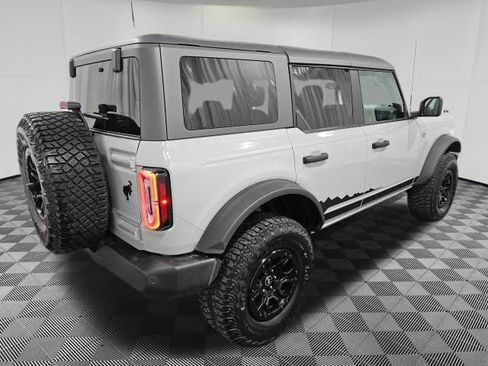 Used 2022 Ford Bronco Wildtrak image 3