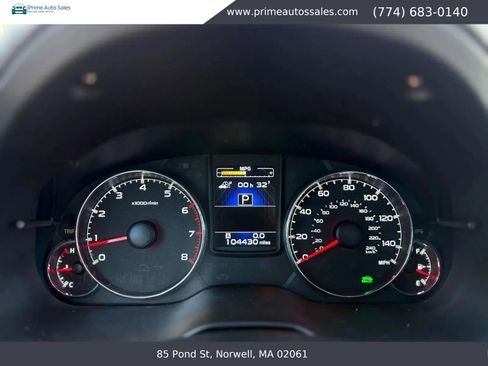 Used 2014 Subaru Legacy 2.5i Limited w/ Moonroof Package AWD/4WD image 14
