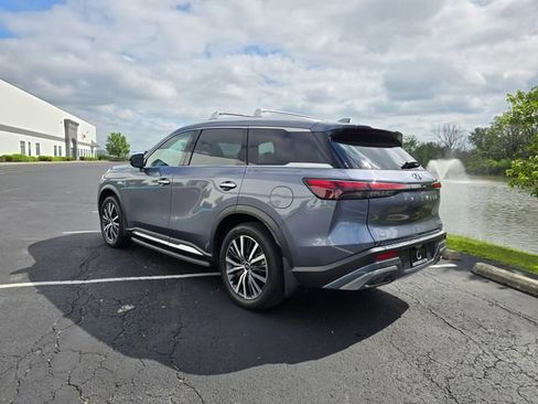 Used 2023 INFINITI QX60 Sensory w/ Vision Package AWD/4WD image 9