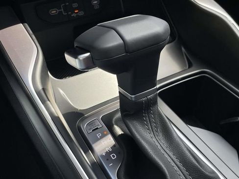 Certified 2026 Kia Sorento LX FWD image 39