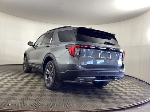 New 2026 Ford Explorer Active w/ Active Comfort Package AWD/4WD image 4