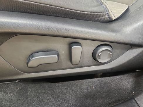 Used 2025 Subaru Forester Premium image 15