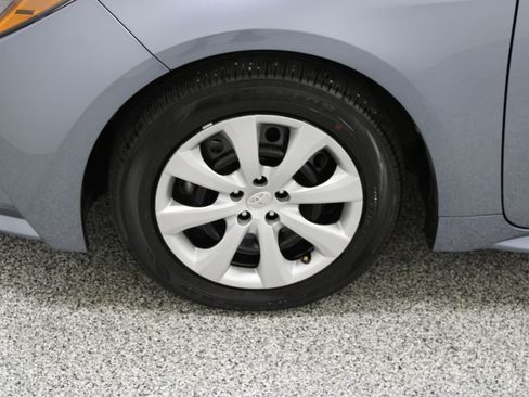 Used 2026 Toyota Corolla LE FWD image 10