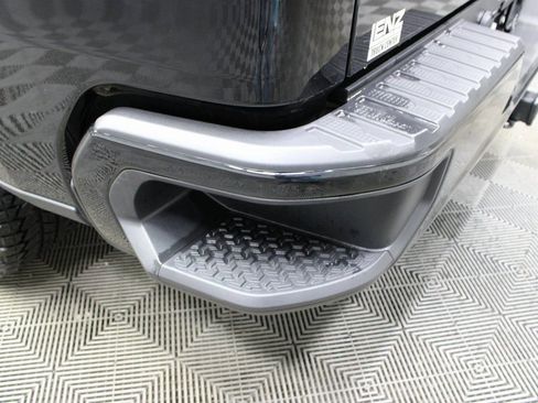 Used 2025 Chevrolet Silverado 1500 RST image 35