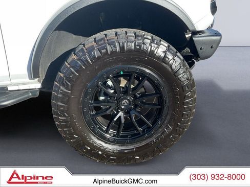 Used 2024 Ford Bronco Wildtrak image 14