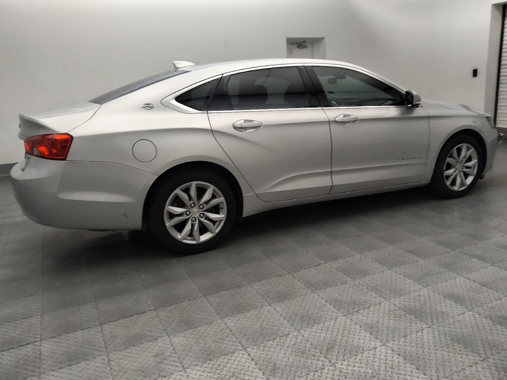 Used 2016 Chevrolet Impala LT FWD image 10