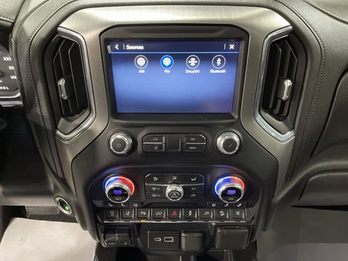 Used 2021 GMC Sierra 2500 Denali w/ Denali Ultimate Package image 24