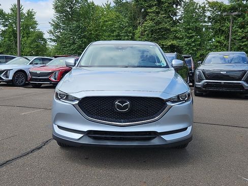 Used 2018 MAZDA CX-5 Touring w/ Preferred Equipment Package AWD/4WD image 2