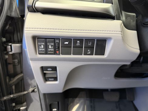 Used 2019 Honda Odyssey EX-L image 14
