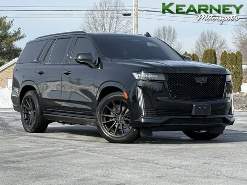 Used 2021 Cadillac Escalade Sport Platinum image 1