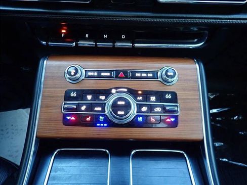 Used 2020 Lincoln Aviator Reserve w/ Equipment Group 201A AWD/4WD image 21