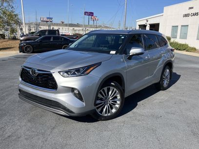 Used 2024 Toyota Highlander Platinum