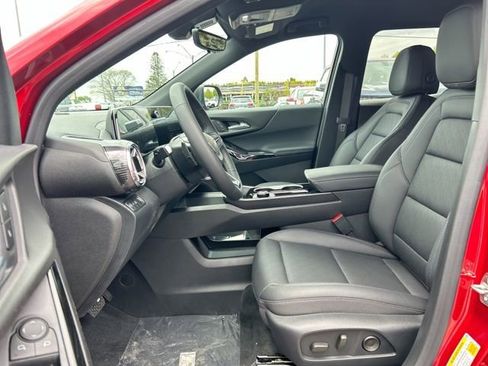 New 2026 Chevrolet Equinox LT w/ Convenience Package II FWD image 27