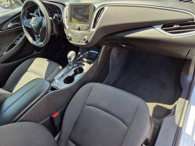 Used 2024 Chevrolet Malibu LT FWD image 18