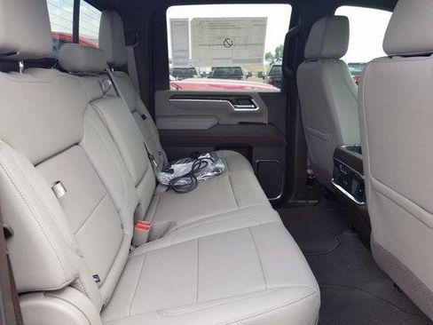 New 2025 GMC Sierra 2500 SLT w/ SLT Premium Package image 12