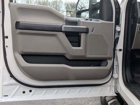 Used 2016 Ford F150 XLT w/ Equipment Group 301A Mid image 11